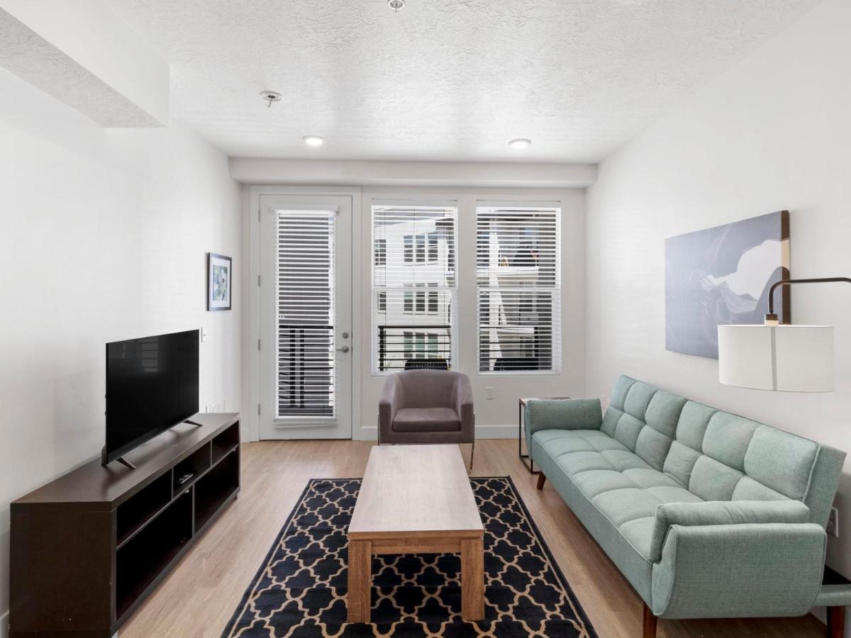 Chic 1Br In Downtown Salt Lake City By Stay Gia Exterior photo